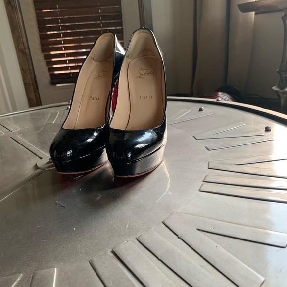Christian louboutin heels red bottoms - Picture 3 of 5